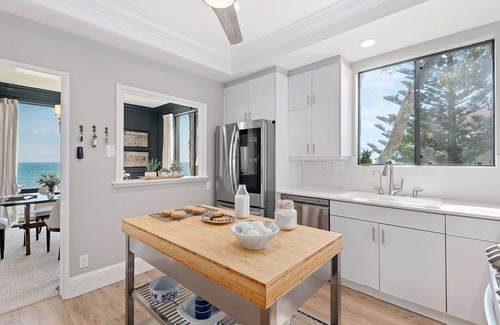Montecito Condominio | Luxury Beachfront Condo with Remarkable Ocean Views!
