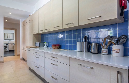 Colares Apartamento | Luxury Beachfront Villa