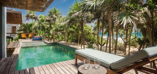 Zona Hotelera Casa | luxury beachfront villa in Sian Kaan