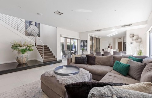 North Coogee Casa | Luxury Beachside Residence
