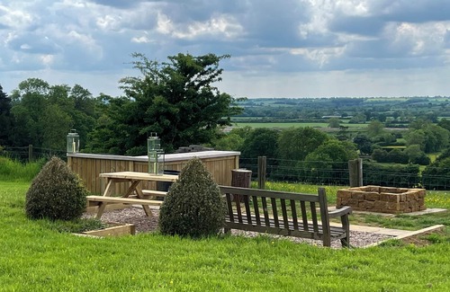 Lower Boddington Alquiler De RV | Luxury Bell Tents with beautiful views