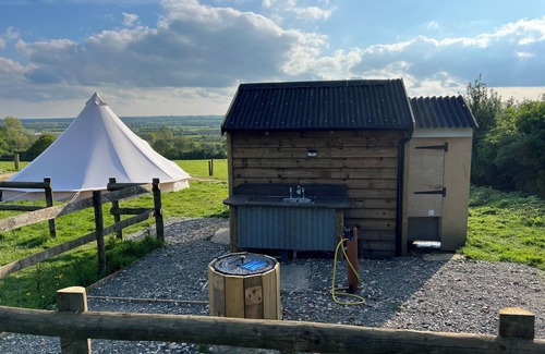 Lower Boddington Alquiler De RV | Luxury Bell Tents with beautiful views