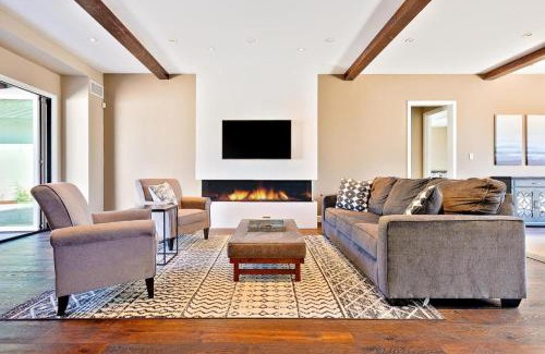 Upper Hermosa Casa | Luxury Bird Rock Home with Private Pool, Hot Tub & Fire Pit!