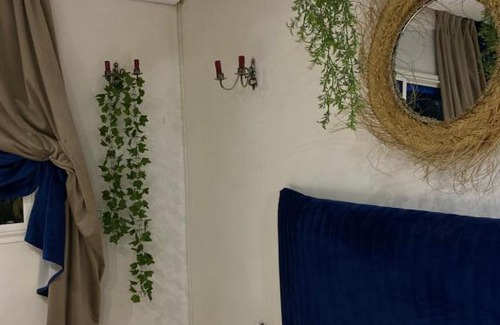 Hay Riad Cama Y Desayuno | Luxury Blue Suite in Hay Riad