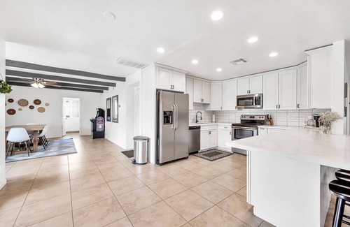Raskin Estates Casa | Mins to Kierland / Scottsdale Qtr & Golf Courses! Piscina climatizada, bañera de hidromasaje, mesa de billar