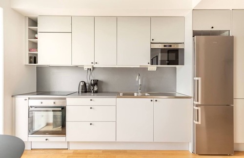 Hallonbergen Apartamento | Luxury Business Studio Apartment - Garden View