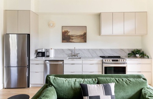 Hillsboro Village Condominio | Luxury by Music Row, Belmont & Vanderbilt + FREE Parking