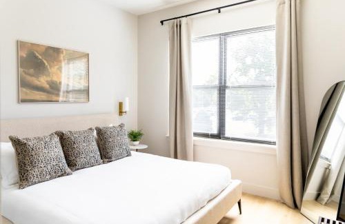 Hillsboro Village Casa | Luxury by Music Row Belmont Vanderbilt FREE Parking