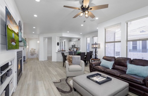 Kierland Condominio | Luxury by the Kierland Commons! Heated Pool & Spa, Golf Views, Upgraded Unit!