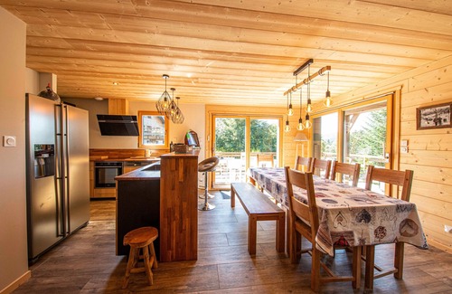 Le Grand Valtin Cabaña | Chalet acogedor con spa, vistas y juegos en los Vosgos, ideal para familias y amigos