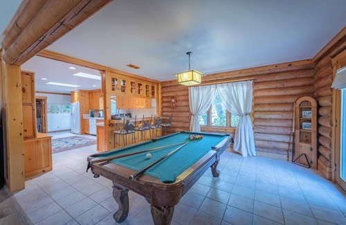 Nipomo Casa | Luxury Cabin in the Woods, near 3 Golf Courses.