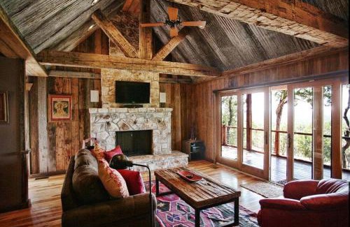 Wimberley Casa | Luxury Cabins @Stony Ridge-Ruby