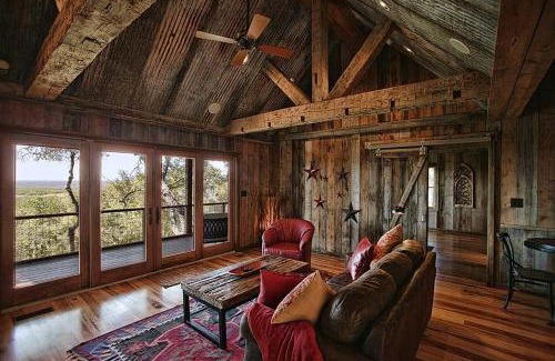 Wimberley Casa | Luxury Cabins @Stony Ridge-Ruby