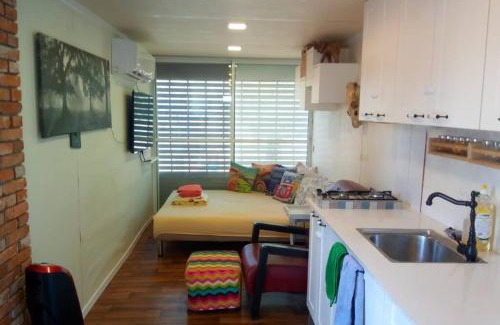Bruchim Qela' Alon Casa | Luxury caravan truck in the Golan Heights