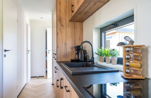 Waarde Chalet De Esquí | Luxury chalet (4 people) on mini campsite in Waarde