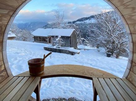 La Cote-d'Arbroz Chalet De Esquí | Luxury Chalet, stunning views with hot tub & sauna