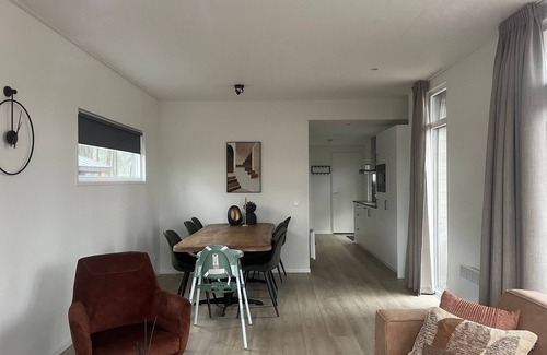 Municipality of Hellendoorn Chalet De Esquí | Luxury chalet with hot tub in wooded area of the Sallandse Heuvelrug