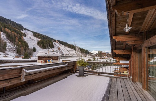 Le Praz Chalet De Esquí | Chalet de lujo en Courchevel Le Praz: 370m², 5 suites, SPA, terraza, y servicios incluidos