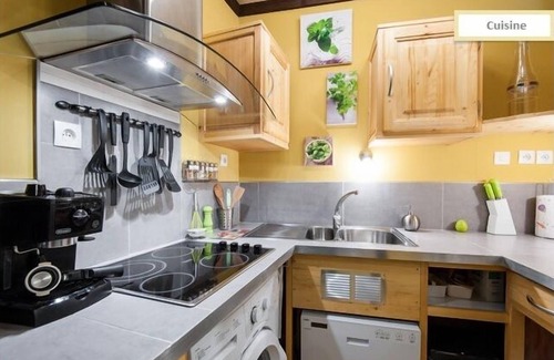 Annecy Old Town Apartamento | Apartamento de lujo con encanto 4 * con balcón en el casco antiguo de Annecy