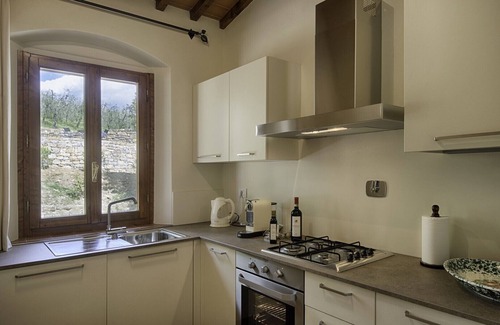 Panzano in Chianti Apartamento | Nido de lujo de Chianti perdido en medio de bodegas