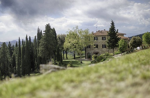 Panzano in Chianti Apartamento | Nido de lujo de Chianti perdido en medio de bodegas