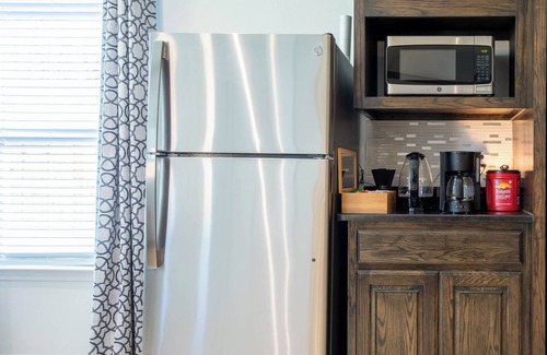 South Dallas - Fair Park Casa | LUXURY CLEAN in Fair Park nr Deep Ellum/Conv Ctr /Bishop Arts/Uptown/Dos Equis