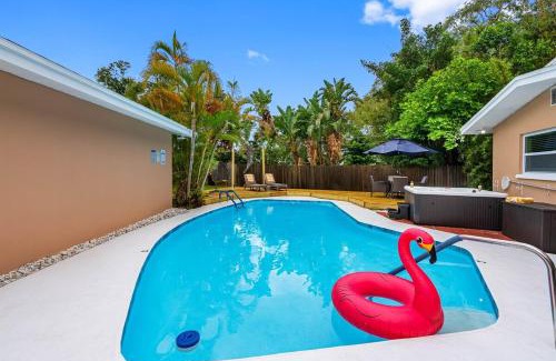 Clearwater Casa | Luxury Clearwater Villa with Pool, Hot Tub, Games and More