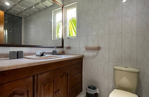 San Luis Casa | Cocoplum Bay · Amazing 6BR House At Rocky Cay San Andres Island