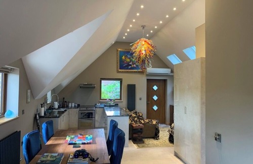 Wraxall Cabaña | Luxury Coachhouse