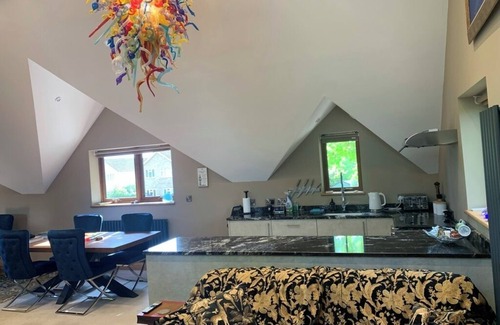 Wraxall Cabaña | Luxury Coachhouse
