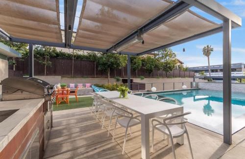 Solana Beach Casa | Luxury Coastal Home - Pool, Spa, AC, & Ocean Views
