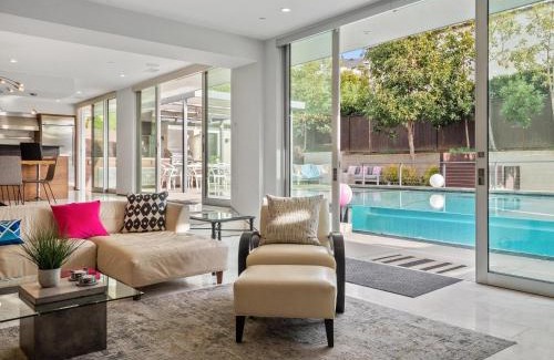 Solana Beach Casa | Luxury Coastal Home - Pool, Spa, AC, & Ocean Views