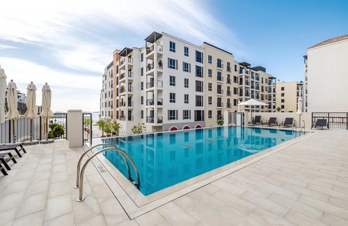 Dubai Apartamento | Luxury Coastal Living at La Voile Port De La Mer