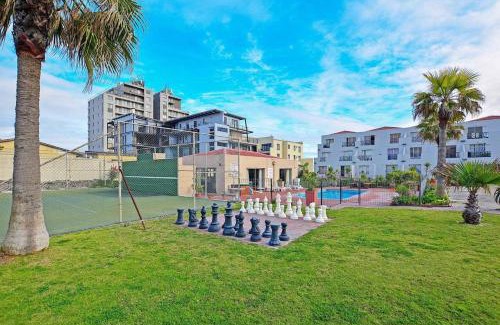 West Beach Apartamento | Luxury Coastal Retreat