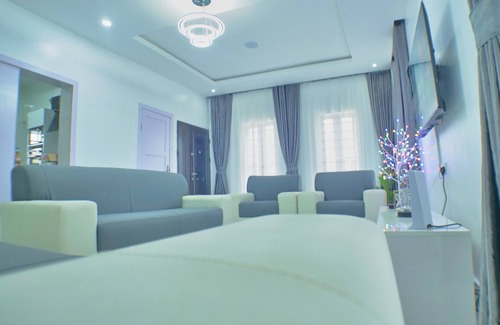 Ishara Casa | Luxury, Comfort and Elegance