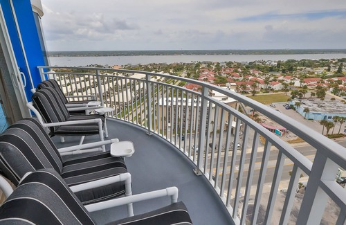 Daytona Beach Shores Condominio | Luxury Comforts Oceanside - Don't Miss Sunsets!