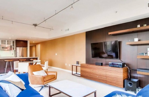 Cortez Hill Condominio | Luxury condo at the top of Cortez Hill