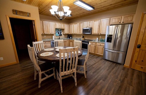 Gruene Condominio | Luxury Condo Hidden Gem of Gruene Resort- A10
