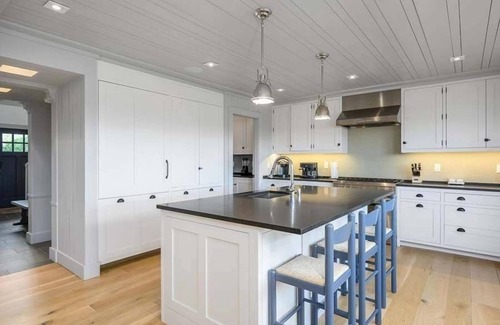 West Chatham Condominio | Luxury condo in Chatham with amenities! RPMS119