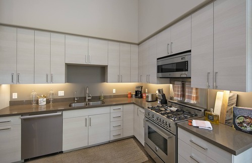 Historic Downtown Santa Barbara Condominio | Condominio de lujo en el corazón del centro de Santa Bárbara