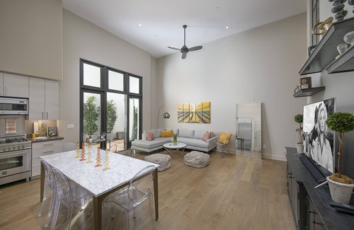 Historic Downtown Santa Barbara Condominio | Condominio de lujo en el corazón del centro de Santa Bárbara