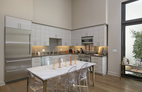 Historic Downtown Santa Barbara Condominio | Condominio de lujo en el corazón del centro de Santa Bárbara