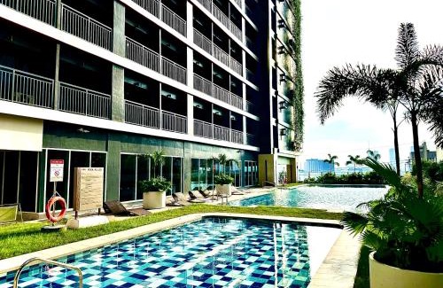 Legazpi Village Apartamento | Luxury Condo living at Red Residences Makati City 16