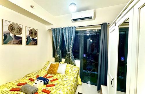 Legazpi Village Apartamento | Luxury Condo living at Red Residences Makati City 16