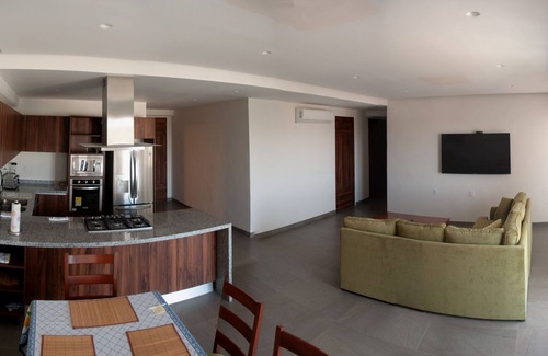 Flamingos Apartamento | Luxury Condo located inside a residencial area a few minutes away from the beach