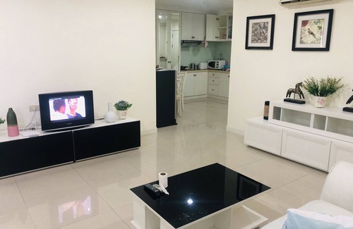 Wong Sawang Condominio | Condominio de lujo junto a la estación de metro.