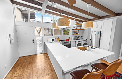 Washington Ave./ Memorial Park Condominio | Luxury Condo w/ pool, near trails and green space