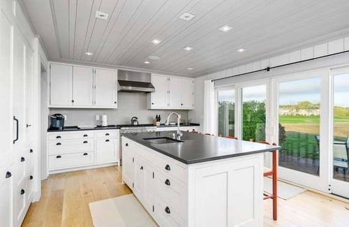 West Chatham Condominio | Luxury condo with all amenities. Pool tennis RPMS120