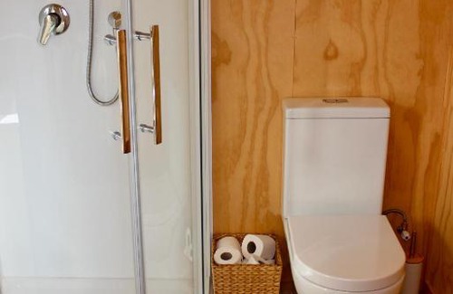 Clareville Cama Y Desayuno | Luxury Container Cabin
