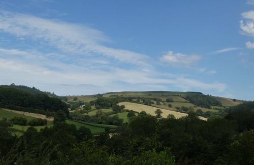 Kinnerton Cabina | Luxury converted Coach House; stunning views in rural location